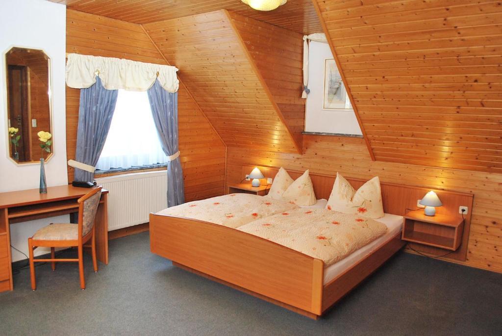 Hotel Waldschloss Bad Camberg Room photo
